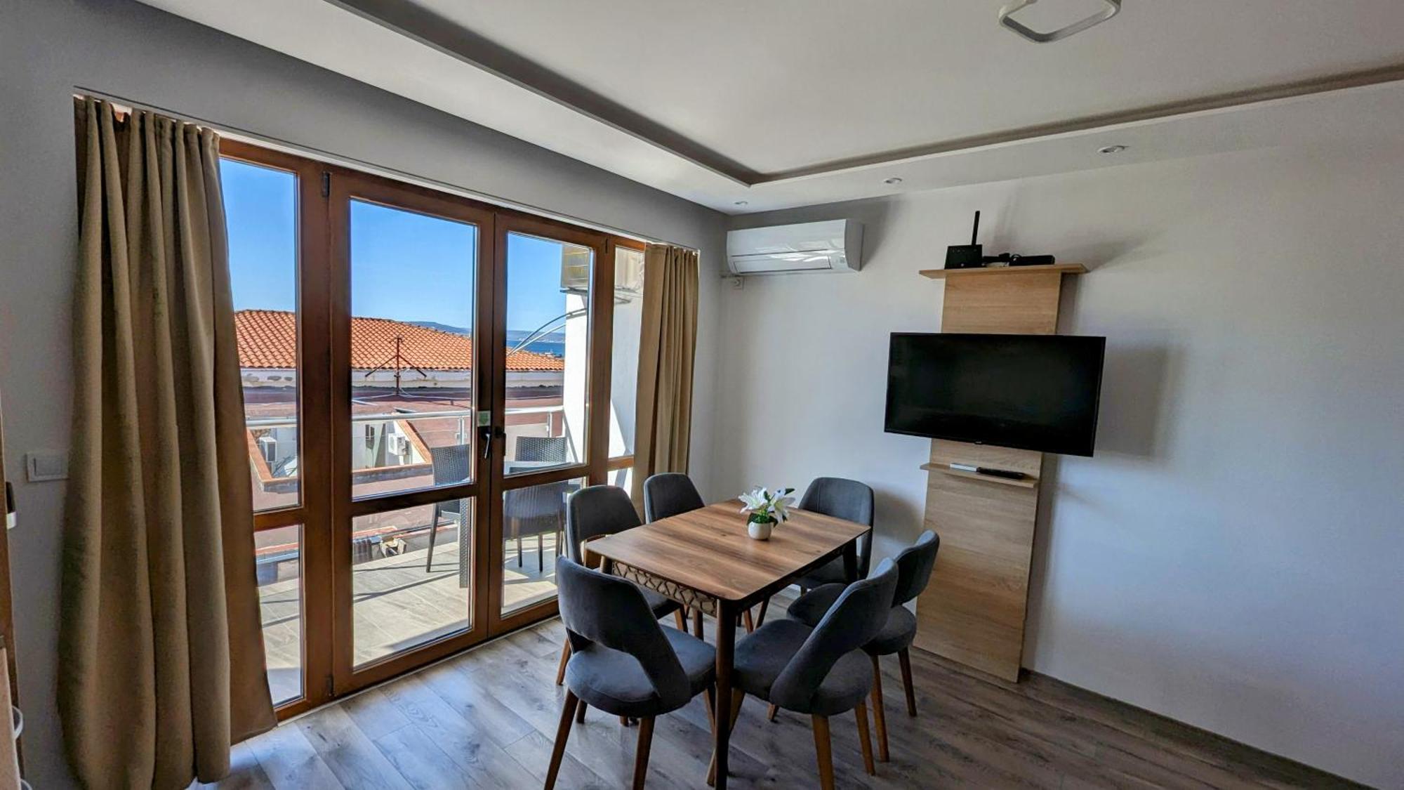 Apartment Deva Balchik Esterno foto